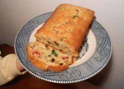 Fruitcake With Oil and Citrus
